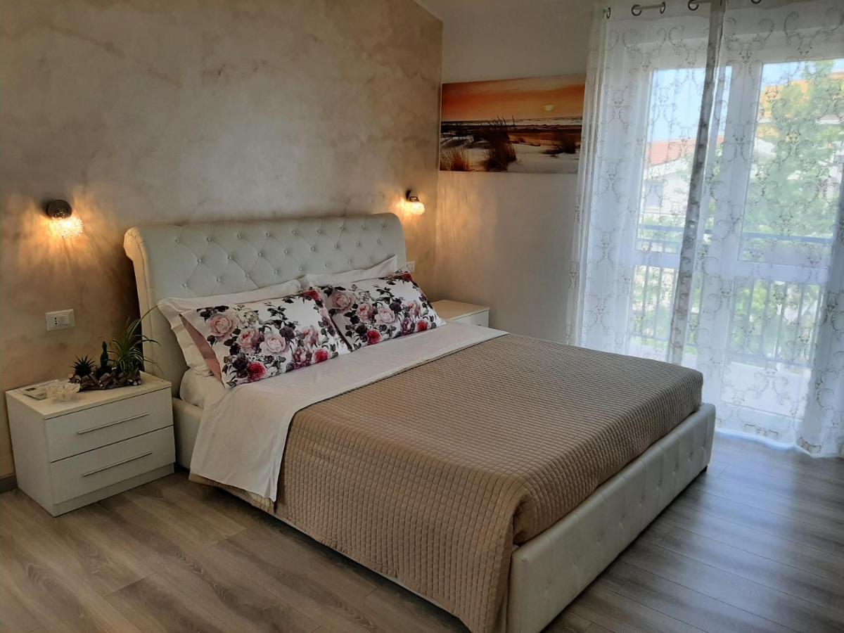 Viola Di Mare Rooms And Parking テルモリ エクステリア 写真