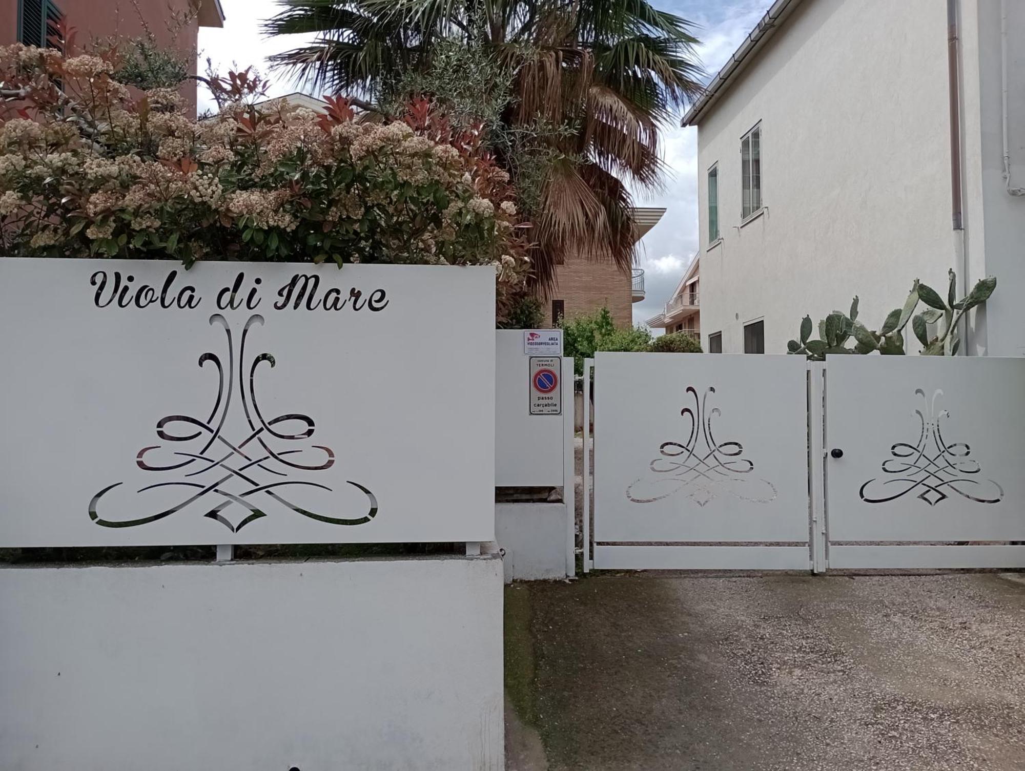Viola Di Mare Rooms And Parking テルモリ エクステリア 写真